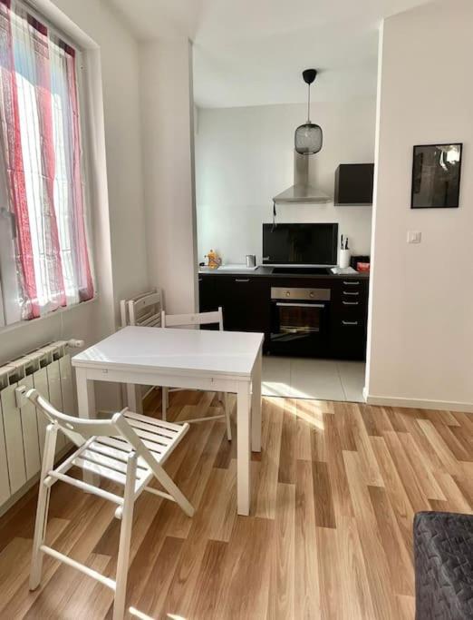 Leia Home W/Private Parking In Old Town Trieste Exterior photo